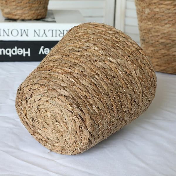 Blomkrukor i flätad korg och halm L