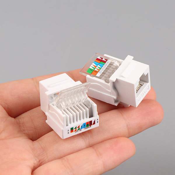 5 STK RJ45-kontaktinformasjon Stikkontakt Datamaskinuttak Kabel Ad White