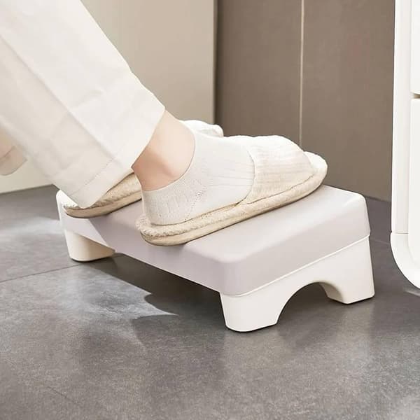 Ergonominen jalkatuki white