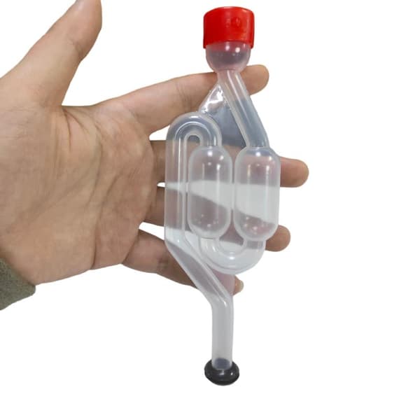 2/4 stk. bobleluftlås, gjæringsstopper og gjæringsventil without lid 2pcs