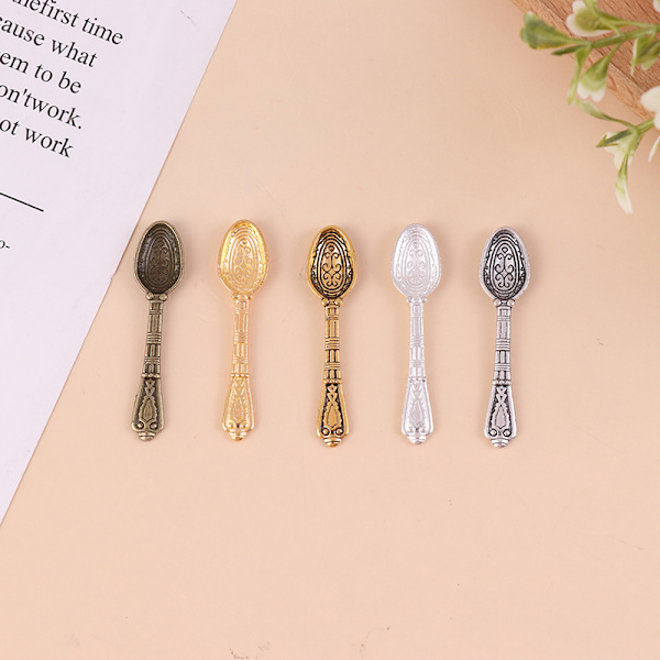10 kpl/ set Vintage Mini lery Spoon Dollhouse Miniatures Tablewar Gold