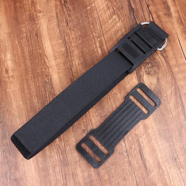 Justerbar dykkertankstropp med kamspenne Black