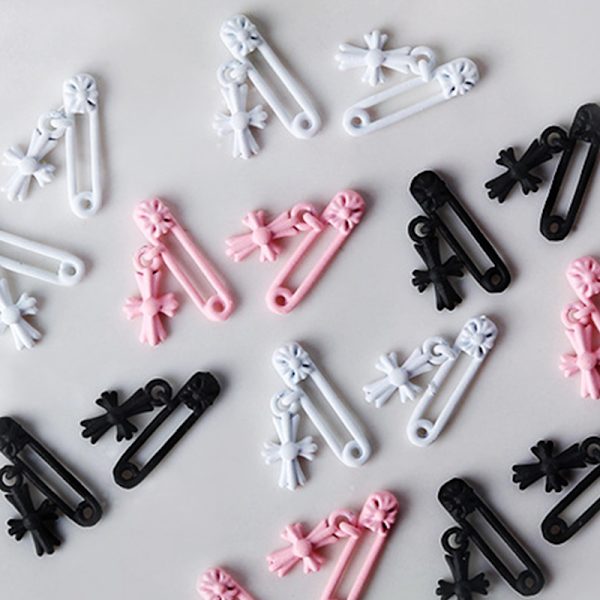 5 Stk 3D Mini Metal Nail Charm Retro Cross Paper Clip Shape Nail Black