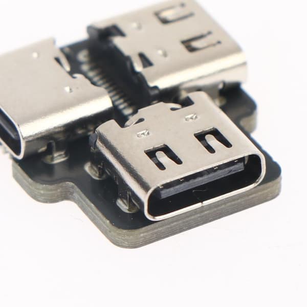 Typ-C-gränssnitt Strömsplitter Lämplig för USB 1 till 2-modul A1