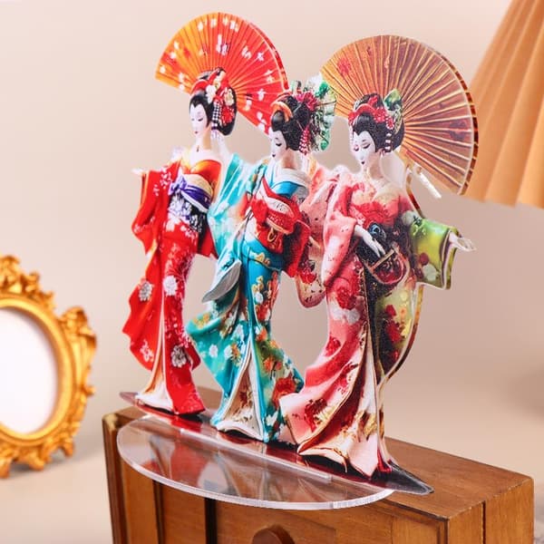 Traditionell Geisha Lätt Akrylstaty Kontorsprydnad
