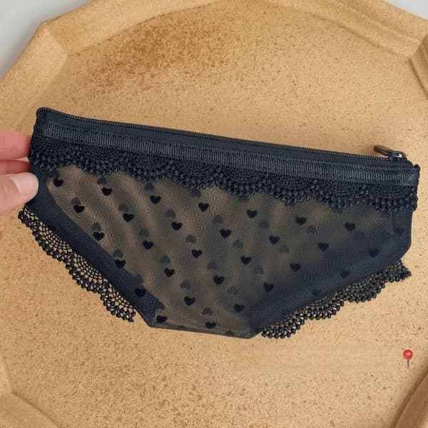 Mode Mesh Trusser Form Kosmetiktaske Smykker Hovedtelefoner Nøgler A3