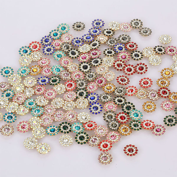 25 st 14 mm Blomformad gnistrande knapp flatback syduk mixed color