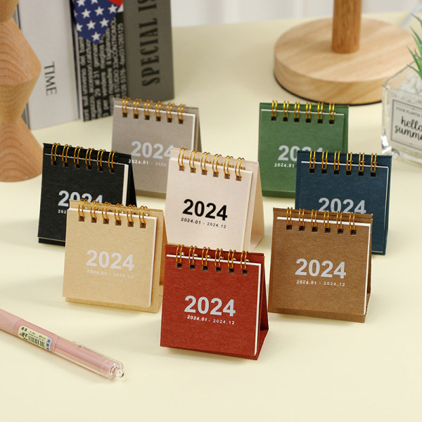 Simpelt ensfarvet 2024 Mini Skrivebord Papir Kalender Bærbart Bord A5