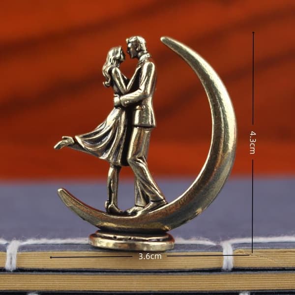 Messingpar omfavner statue Moderne kunstfigur Elsker Hjemmedekor Bronze