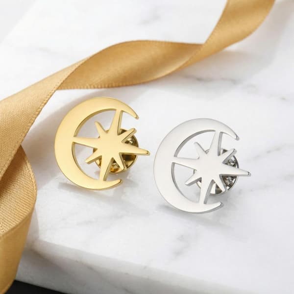 Broche til kvinder og piger i rustfrit stål med sol, måne og stjerne, reversnål Gold