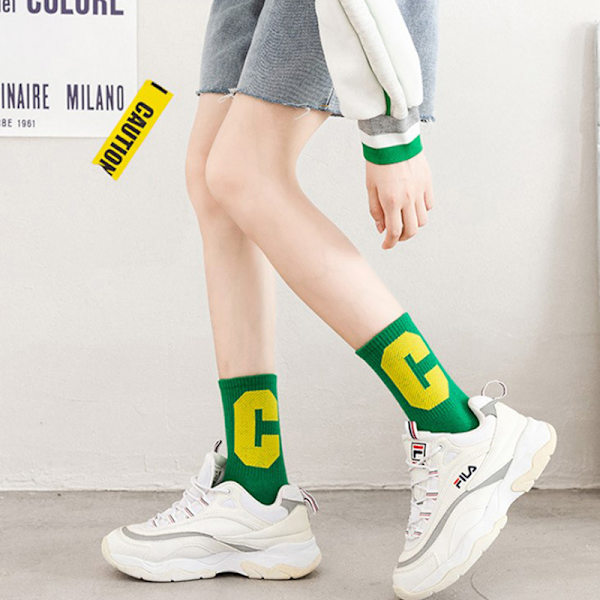 Hot Rea Höst Vinter n Colorful Big C Letter Sports Crew Sock White