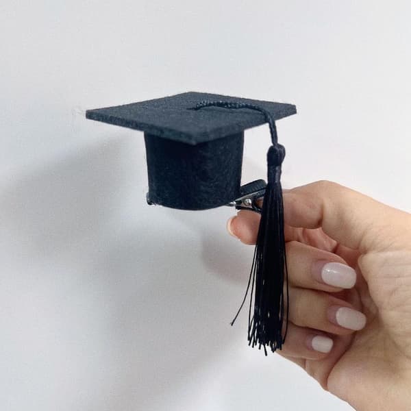 2 st examensmössa minidoktorshatt hårklämma pannband A3