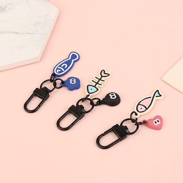 Luova sarjakuva Little Fish avaimenperä Kawaii Fish Bone avaimenperä A3