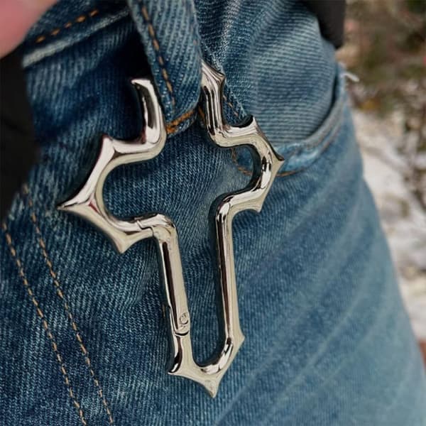1 st Y2K Kors Karbinhake Nyckelring Religiöst Krucifix Grunge Cla Silver