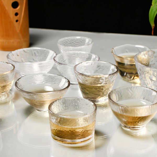 -stil handgjorda hamrade glas liten tekopp Sake kopp te glas C