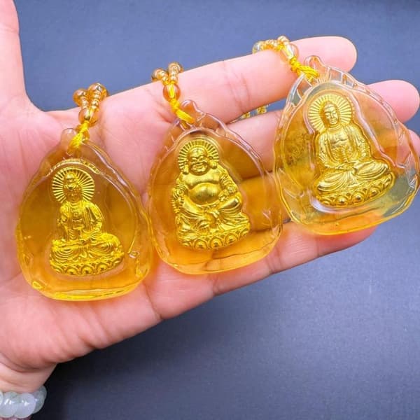 Klassisk gul krystalindlagt Guanyin halskædevedhæng mode A3