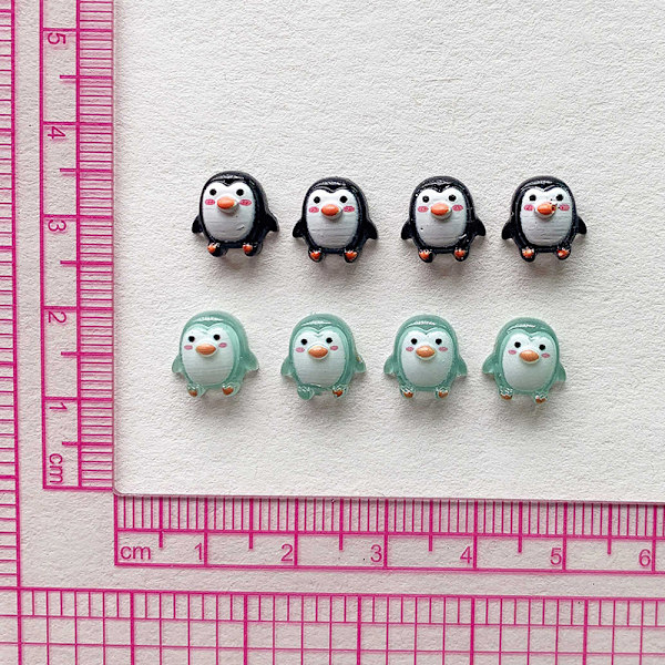 50 st Nya e Mini Cartoon Penguin Resin Figurine Crafts Flatback Black