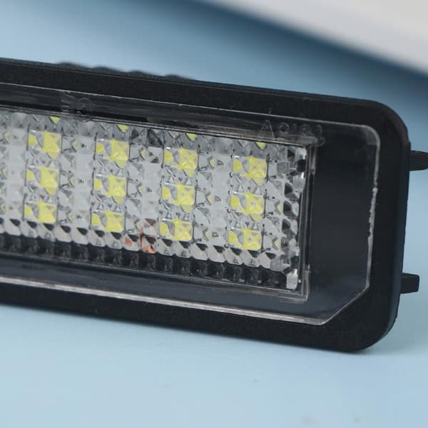 1/2st 12V Bilens LED-registreringsskyltsbelysning för CC Eos Golf 4 5 6 1pcs