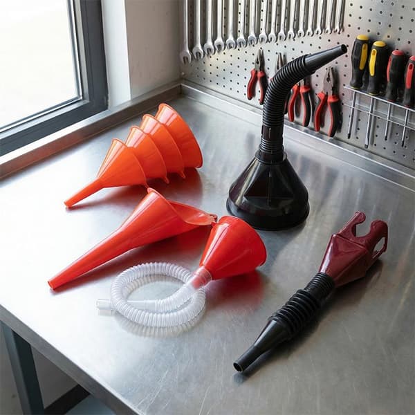 8-delers traktsett i plast til bil