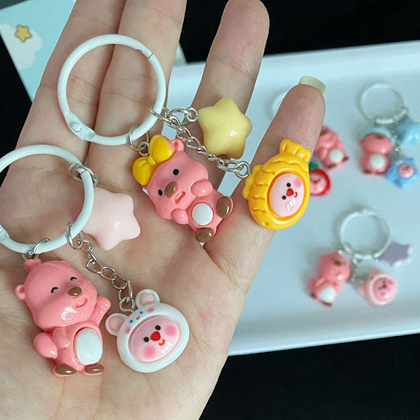 e Cartoon Loopy Little Beaver Keychain Cartoon Headphone Backpa White
