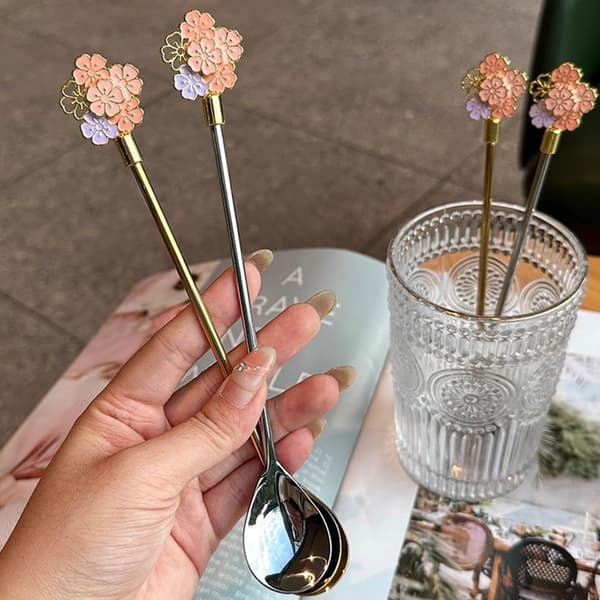 Körsbärsblomma sked i rostfritt stål L2