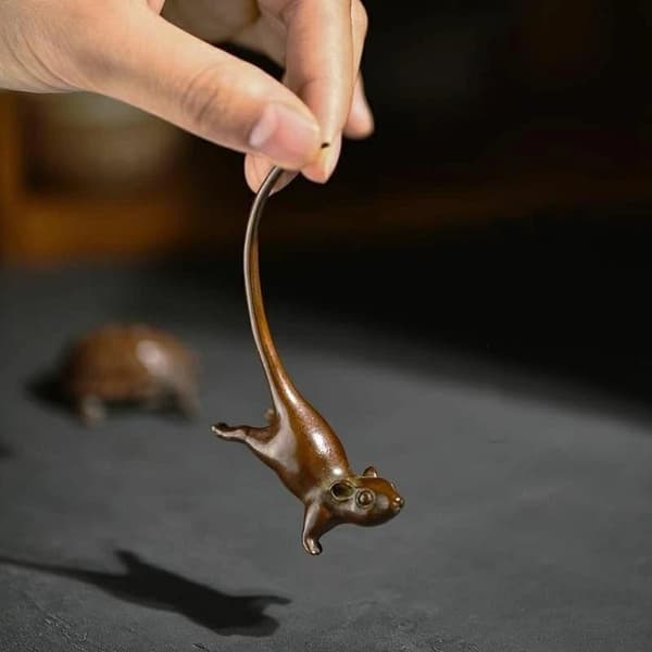 Langhalet musefigur, te-kæledyr, vintage ren kobberrotte
