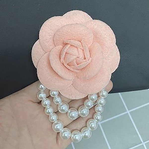Tyylikäs ylellinen kangas Camellia rintakorut Kukkamerkki Pin Vintag Pink