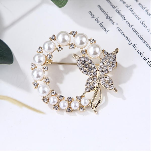 Uusi Pearl Rhinestone Circle Butterfly rintaneula naisille Tren 1PC