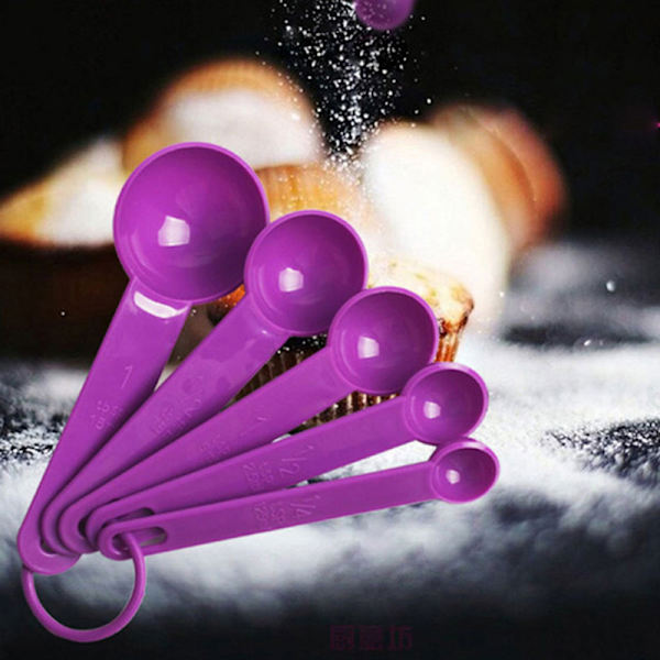 5 stk. Baking Kokeredskaper Plast Måleskje Måling Lad White