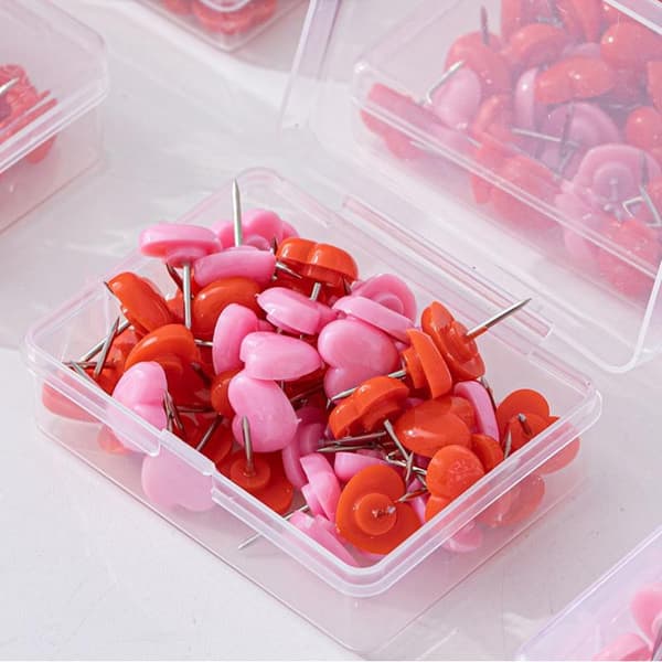 Hjerteformede tegnestifter af plast Pink