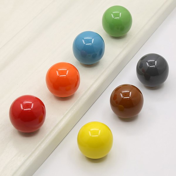 Kugleform Keramisk knop / kommodeknap til børneværelset 33 mm Cab green