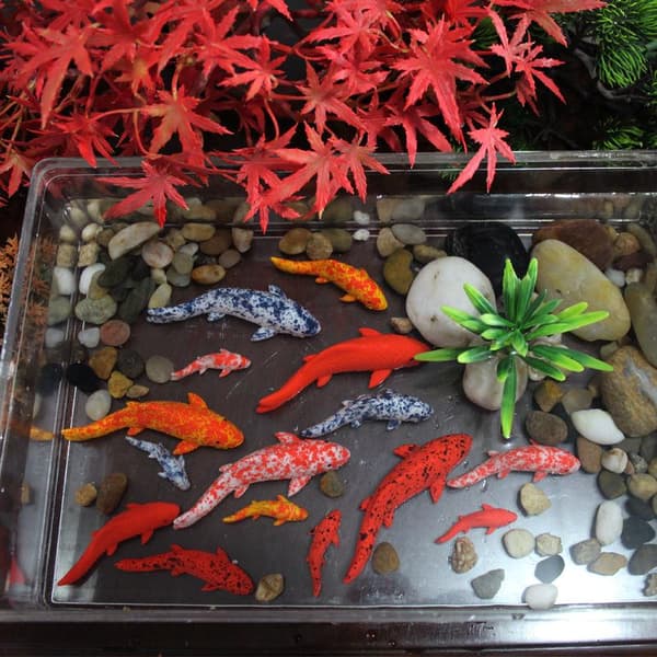 Present Tecknad Mini Koi Fisk Prydnad Harts Hantverk e Karp Figur S A4