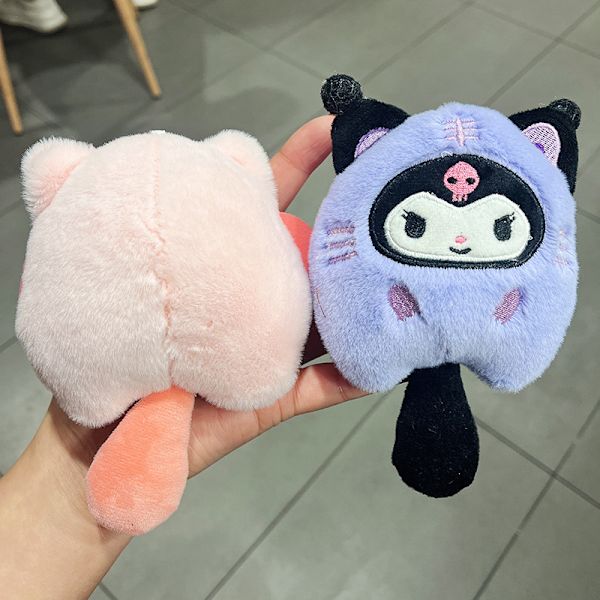 Sanrio Kuromi Pehmoeläin avaimenperä Pikkutiikeri Kuromi Melody White 15cm
