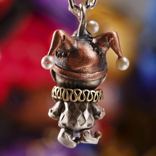 Uusi klovninukkeriipus Persoonallisuus Retro suosittu muoti hopea Pendant + Chain