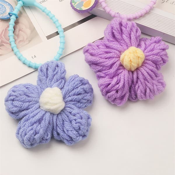 Color Knit Flower Nøgleringe e Creative Keychain Bag Pendant Deco A2