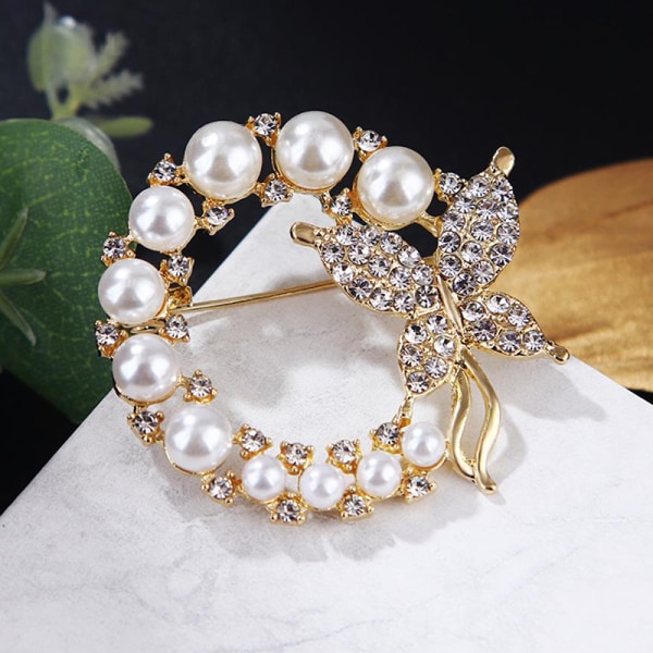 Uusi Pearl Rhinestone Circle Butterfly rintaneula naisille Tren 1PC