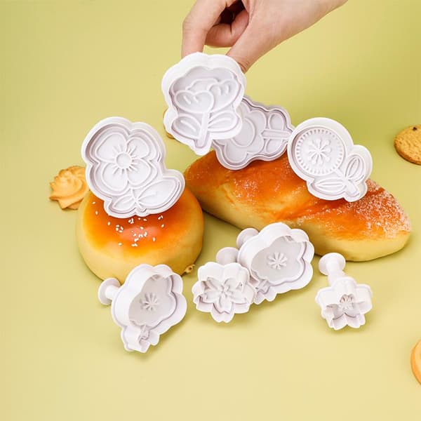 4 st/set 3D Blomstermönster Plastkexform DIY Kökstårta B