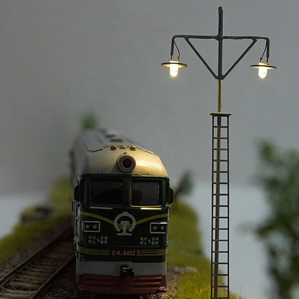 Mallirautatien junalampputolpat Led-katuvalo Keinotekoinen Min Gray