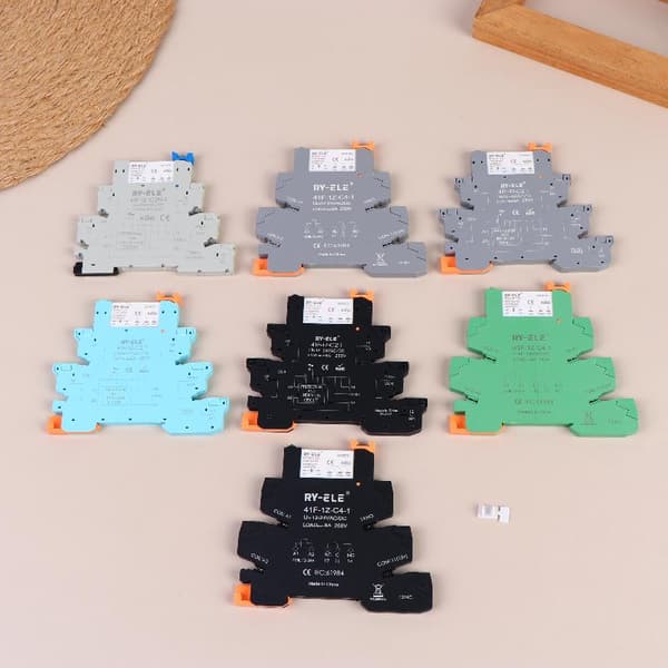 RY41F-1C Ultratyndt mellemliggende relæ slank profil elektromagnet A3