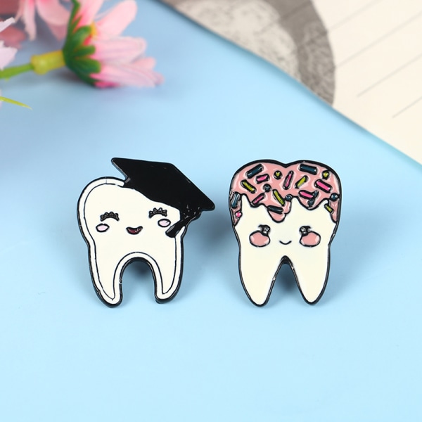 1PC Tooth Shape Brosje Pin Nurse Lapel Classic Badge Pins Jewe A2