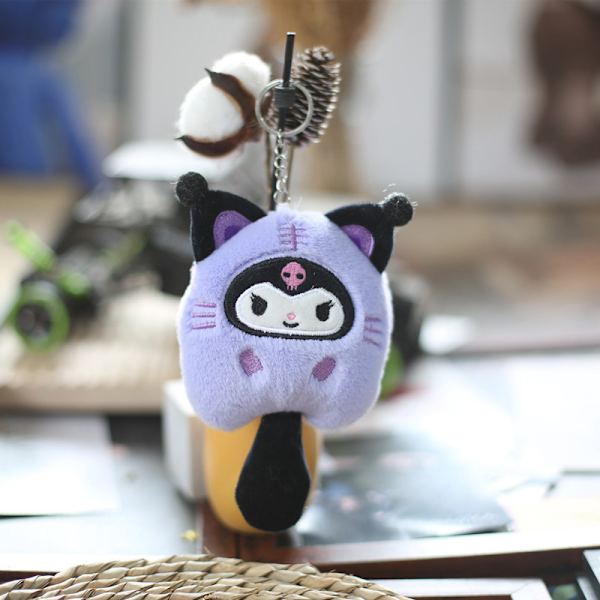 Sanrio Kuromi Pehmoeläin avaimenperä Pikkutiikeri Kuromi Melody Purple 10cm