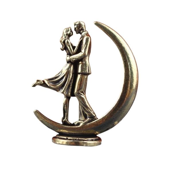 Messingpar omfavner statue Moderne kunstfigur Elsker Hjemmedekor Bronze