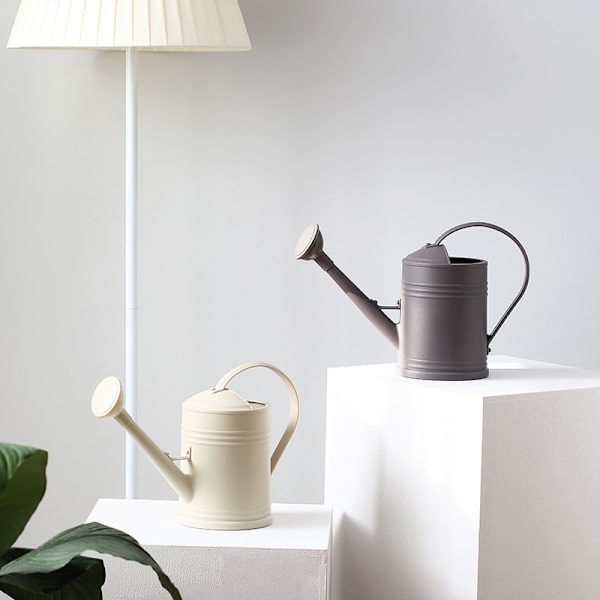 2L lang munnvannskanne. Praktiske blomster Hageverktøy Beige