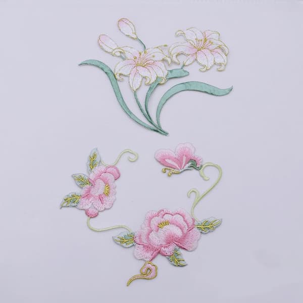 1 stk brodert blomsterapplikasjon stoffkrage sy på strykemerke E