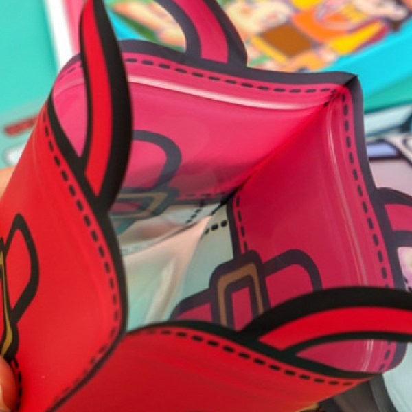 5kpl e Koululaukku muotoinen karkkilaukut Hangbags sarjakuva muovinen vetoketju Red L