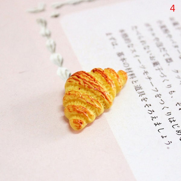 3 kpl Dollhouse Miniatyyri Keinotekoinen Fake Cake leipäkeksi Ki 4(Croissant B)