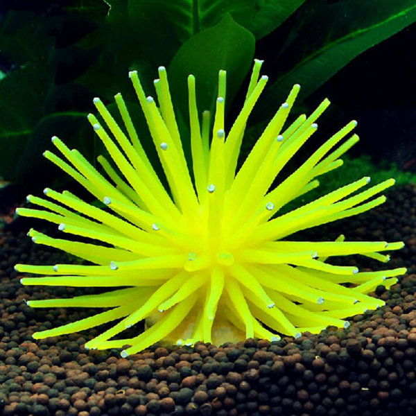 Akvaarion akvaariosisustus Pehmeä keinokorallin vedenalainen sisustus Yellow