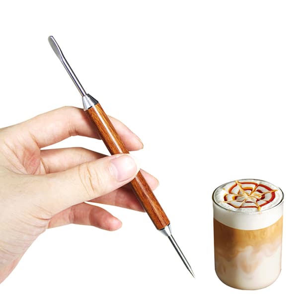 Kaffekunstpen i rustfrit stål med træhåndtag til latteblomster