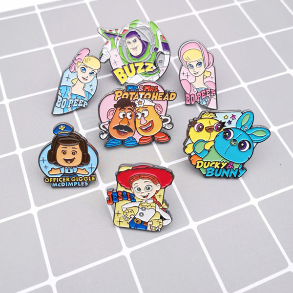 Tegneserie Pins Brosje Anime Lapel Ryggsekker Krage Hat Badge Fash A1