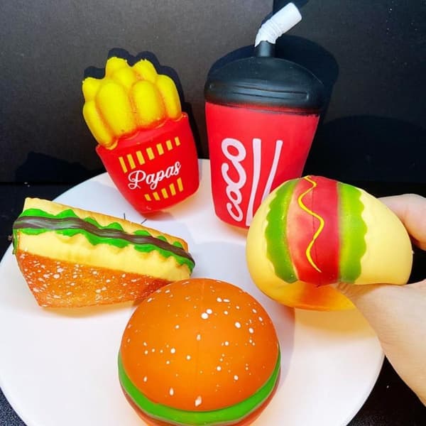 1/5 stk TPR-leker Simulering Cola Hamburgere Sakte Rebound Leketøy A2